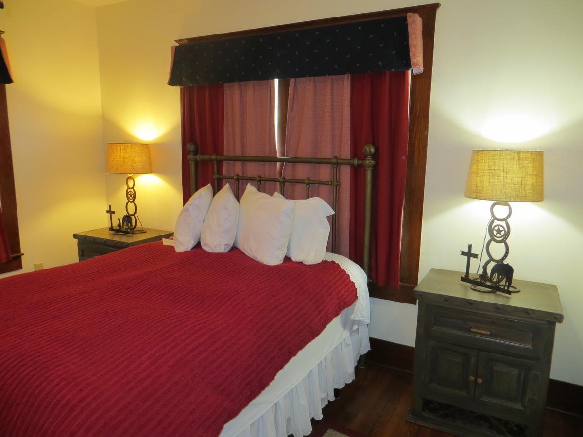 Olle Hotel Flatonia Екстериор снимка