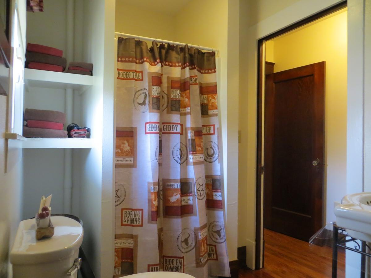Olle Hotel Flatonia Екстериор снимка