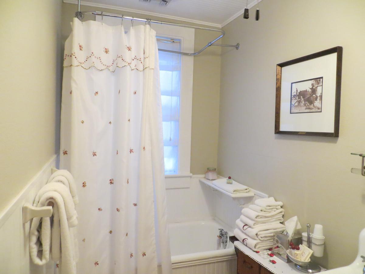 Olle Hotel Flatonia Екстериор снимка